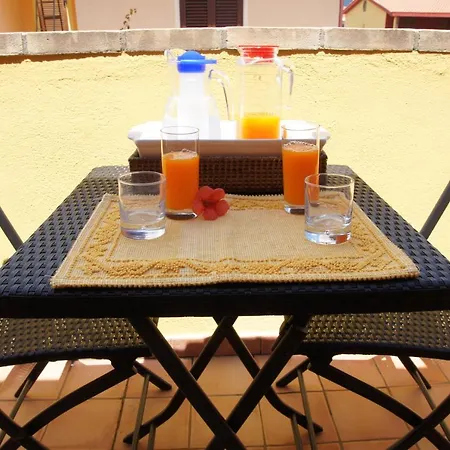 Il Piccolo Giardino & Breakfast Вилласимиус