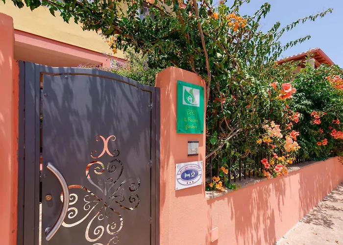 Il Piccolo Giardino & Breakfast فيلاّسيمِيوس